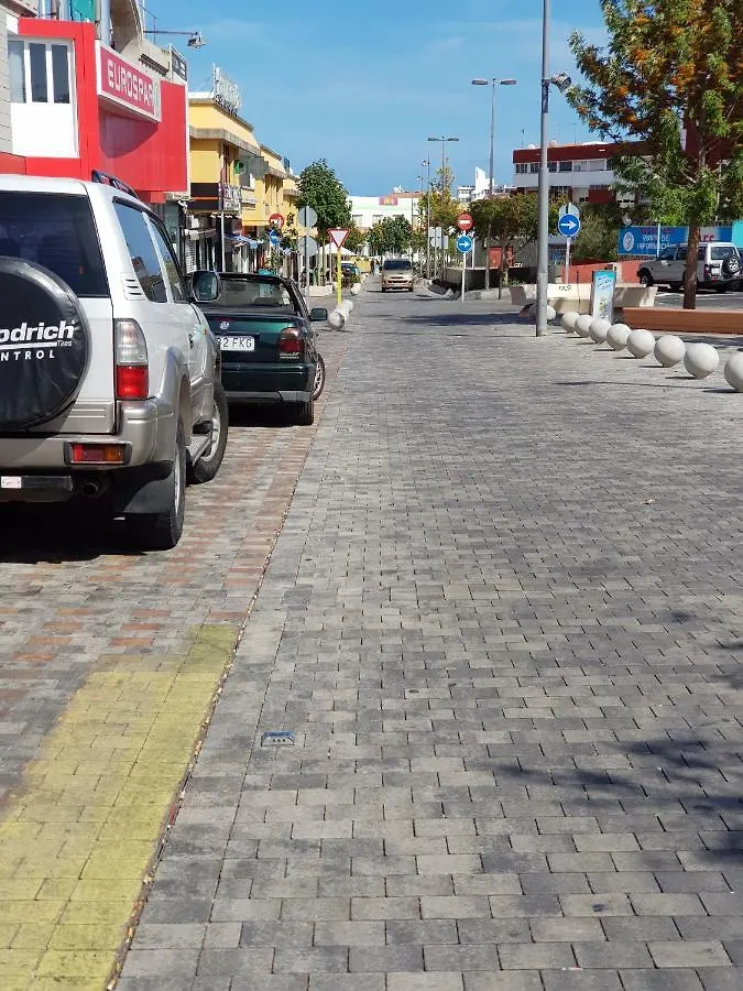 San BartoloméApt.Plaza De Hierro2.Playa Ingles.アパートメント アパート